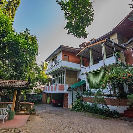 Hotel Gem Land Ratnapura Kültér fotó
