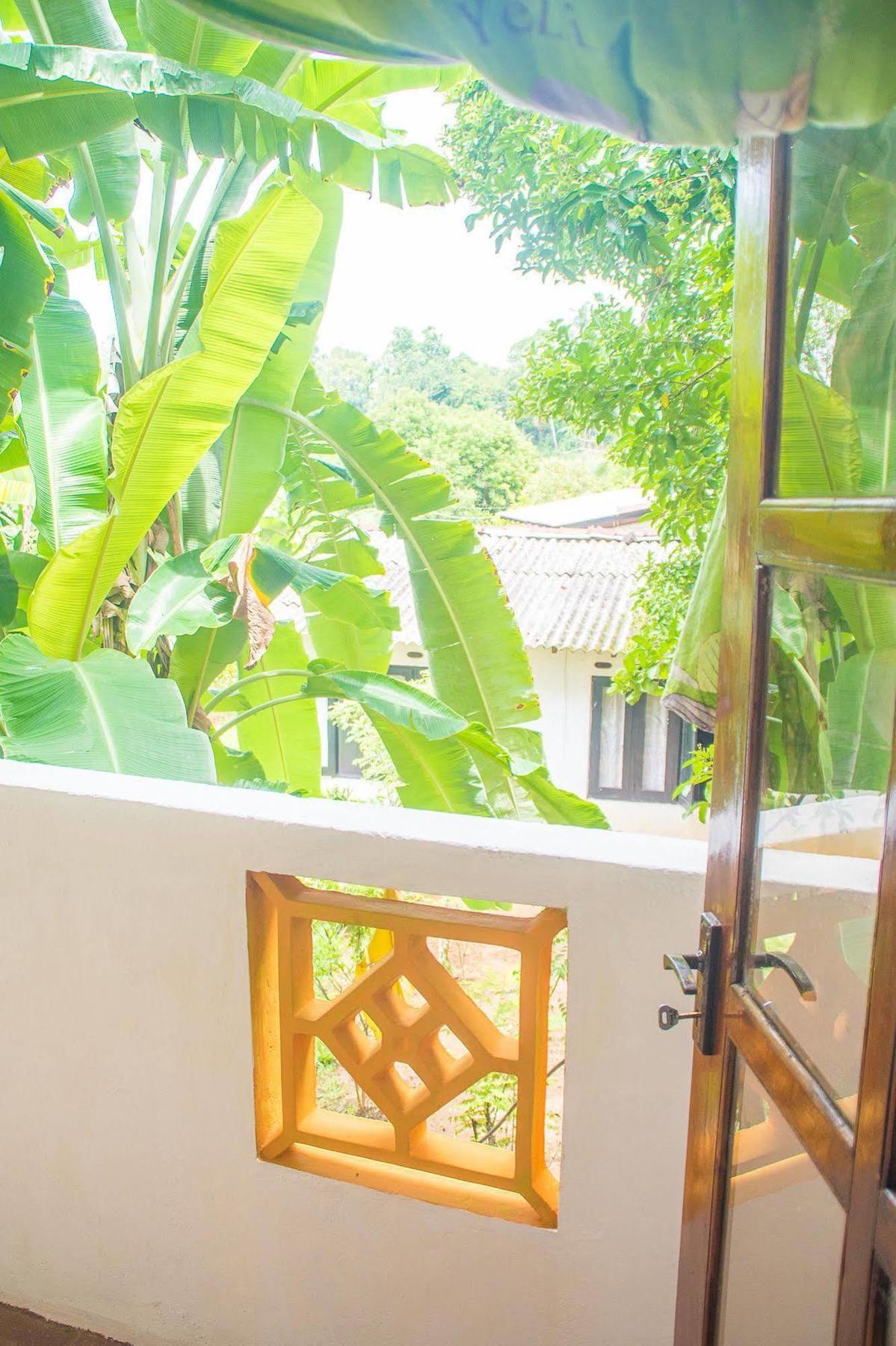 Hotel Gem Land Ratnapura Kültér fotó